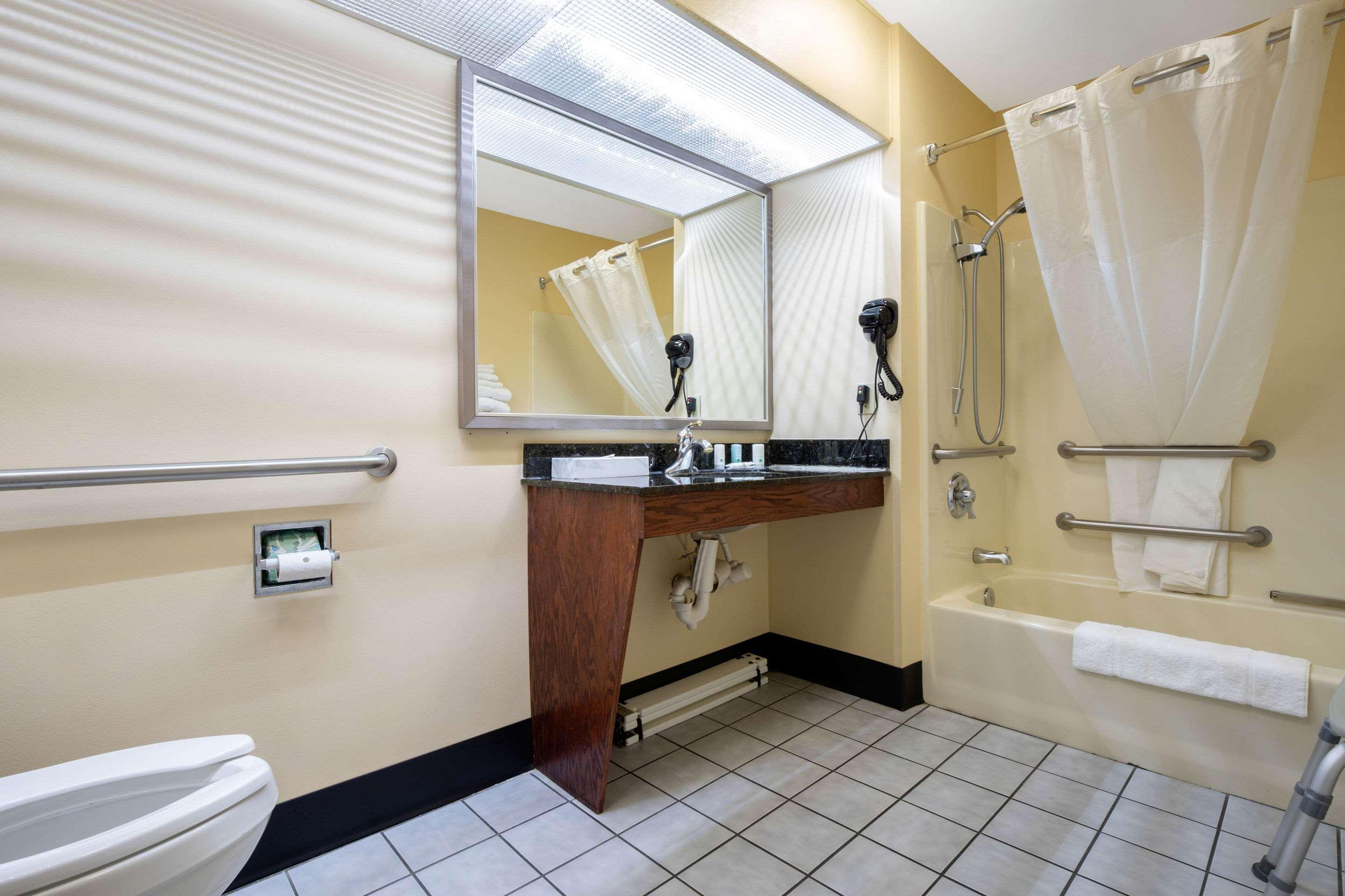 Quality Inn Cheraw Bagian luar foto